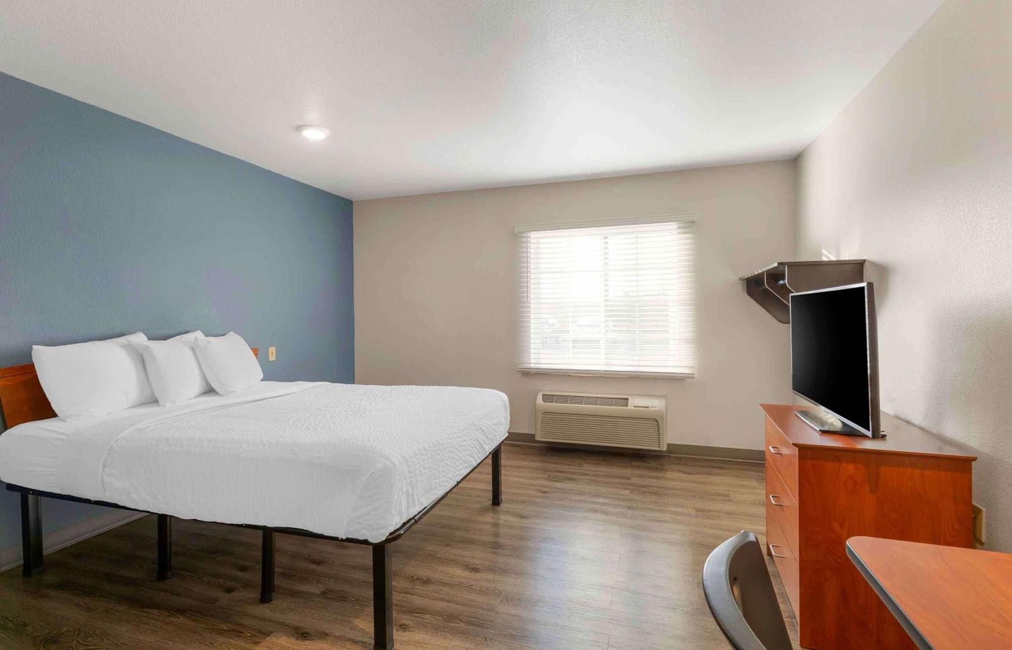Extended Stay America Select Suites - Cleveland - Airport Extérieur photo