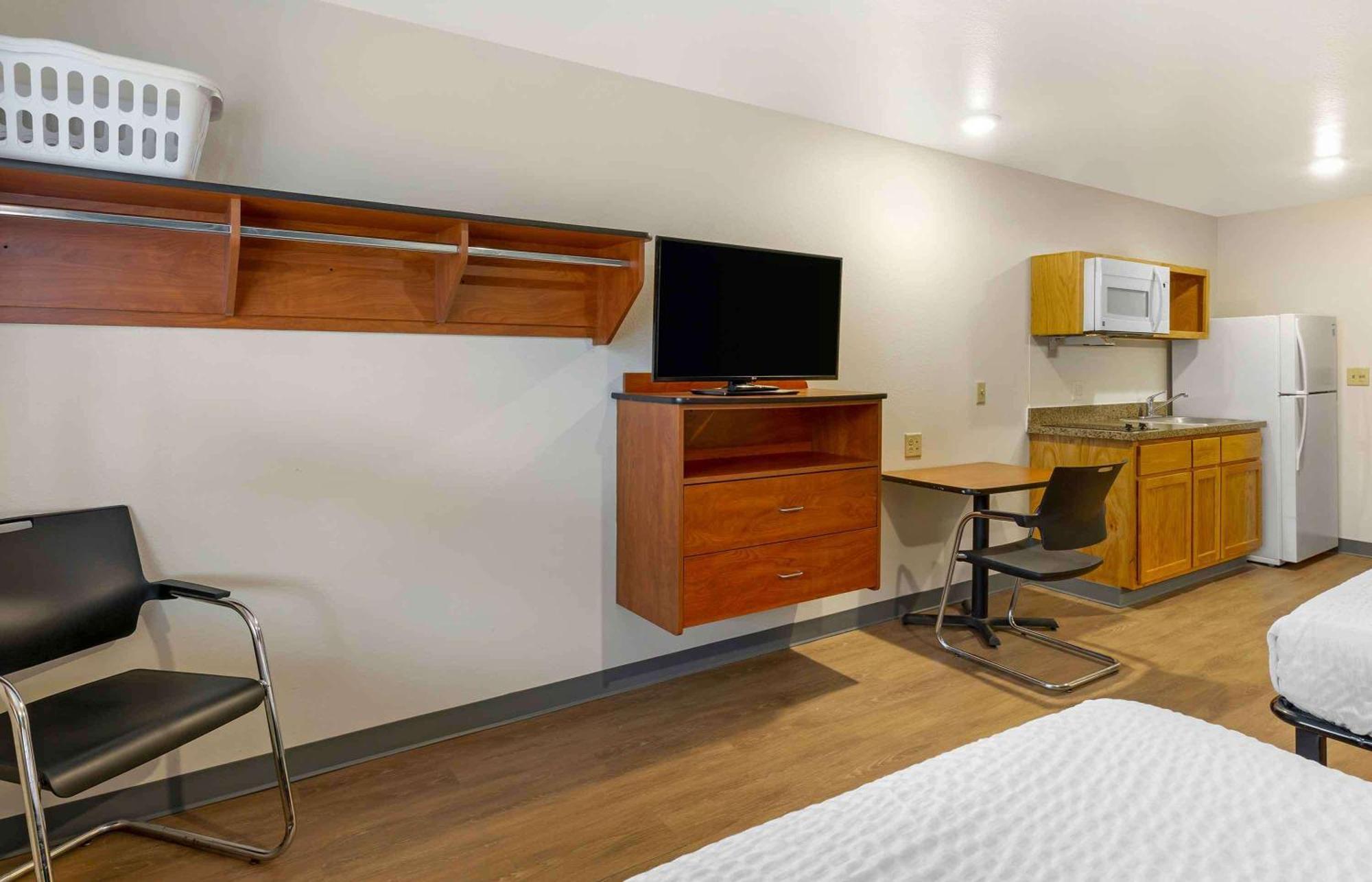 Extended Stay America Select Suites - Cleveland - Airport Extérieur photo