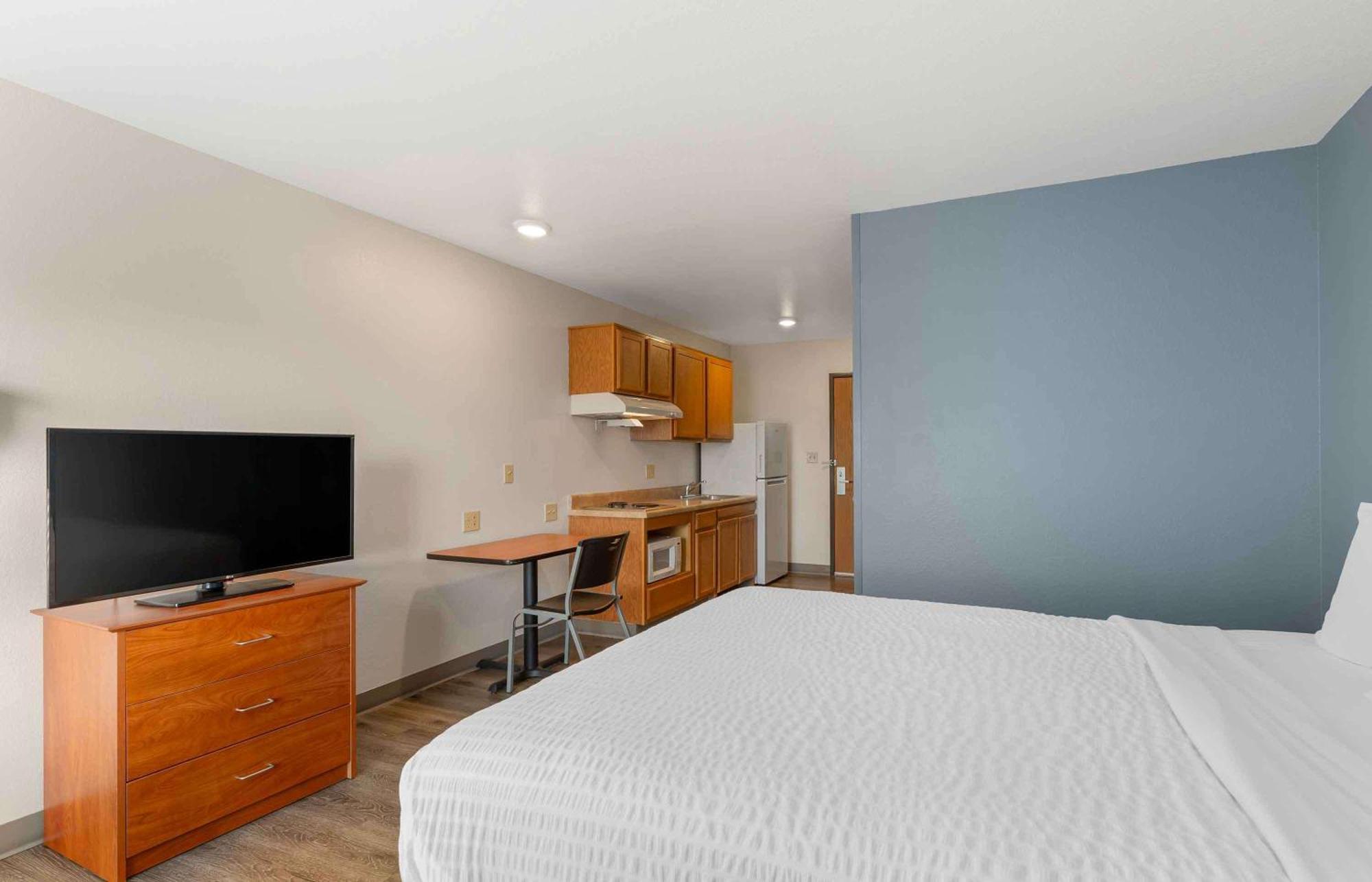 Extended Stay America Select Suites - Cleveland - Airport Extérieur photo
